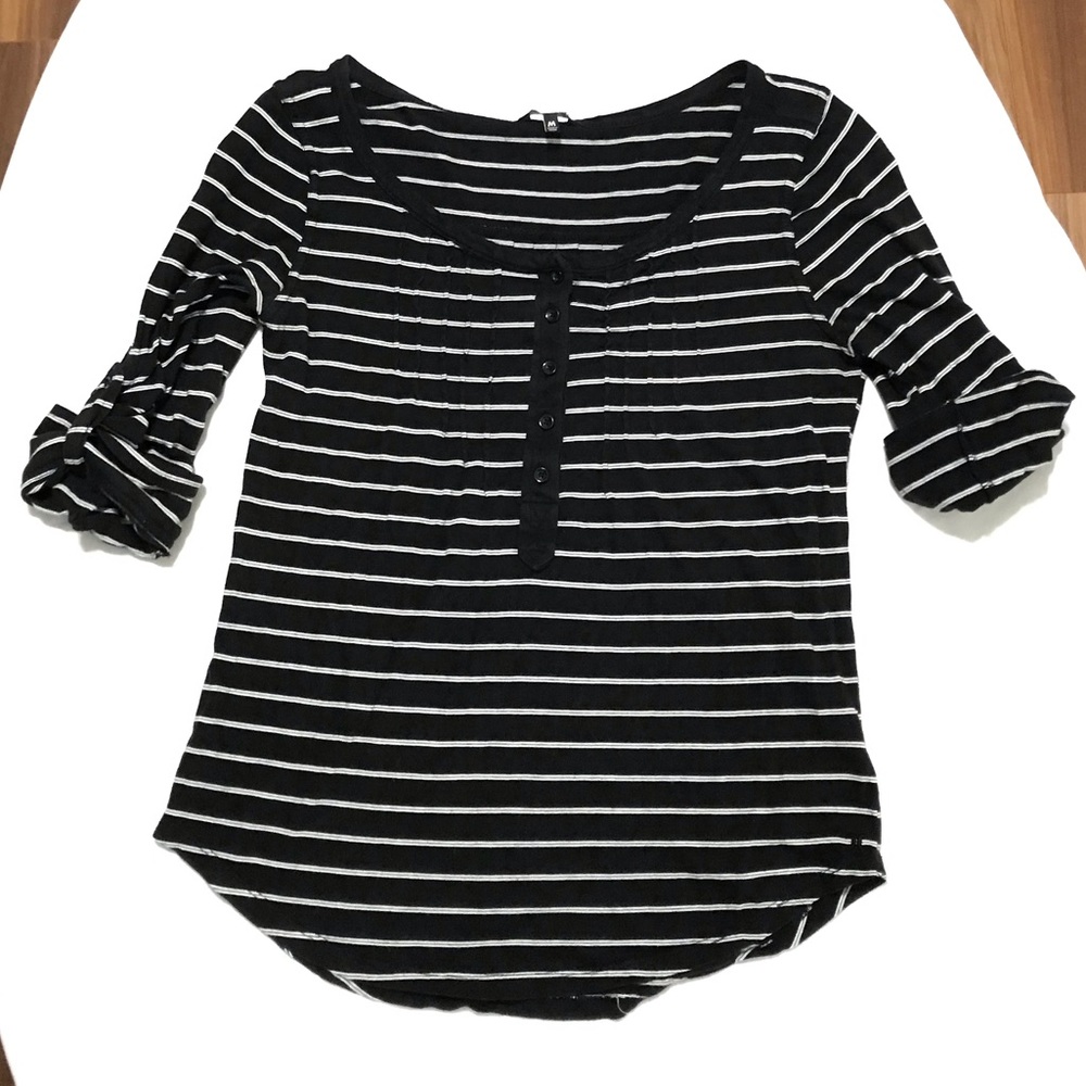 ❌SOLD❌Hurley Blouse